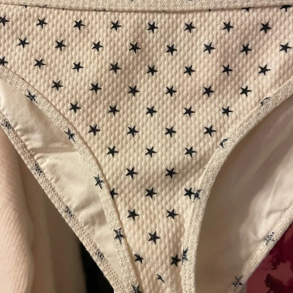 LOVERS + FRIENDS STAR PRINT BIKINI BOTTOMS - Picture 3 of 4